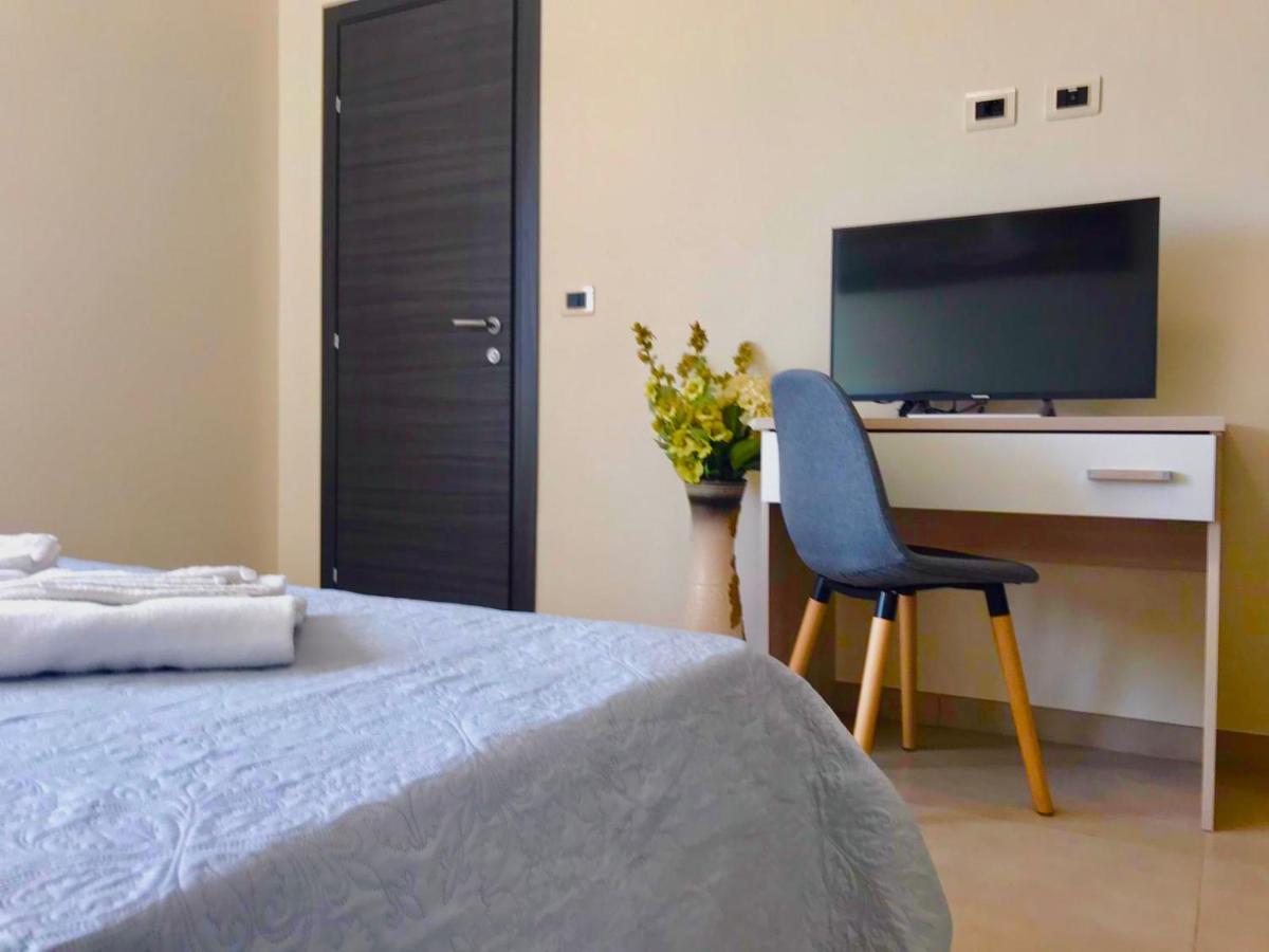 Casa Vacanze E Fitta Camere San Nico Corigliano Calabro Bagian luar foto